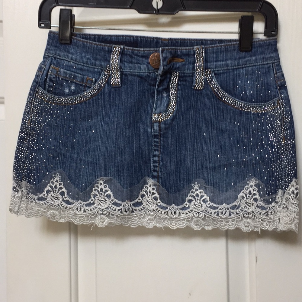 Women’s skirt